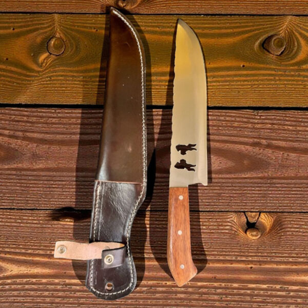 FACA PERSONALIZADA CABO MADEIRA E BAINHA EM COURO - CAVALOS